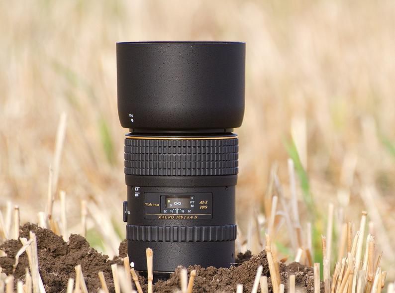 Tokina-100mm f2.8 AT-X M100 AF Pro D Macro 1