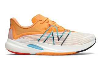 Кросівки чоловічі New Balance Fuel Cell Rebel V2 MFCXLG2 р.42,5  1