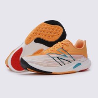 Кросівки чоловічі New Balance Fuel Cell Rebel V2 MFCXLG2 р.42,5  6